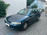 Opel Vectra 2.2 - Opel Vectra in Stuttgart