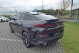 BMW X6 xDrive40d M Sport AHK HuD SH PANO 360° - silberne BMW X6