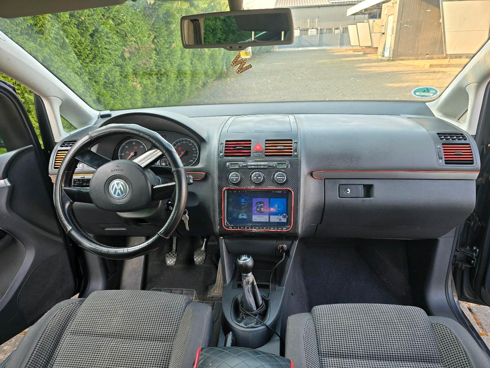 Volkswagen Touran 2005 — photo 6