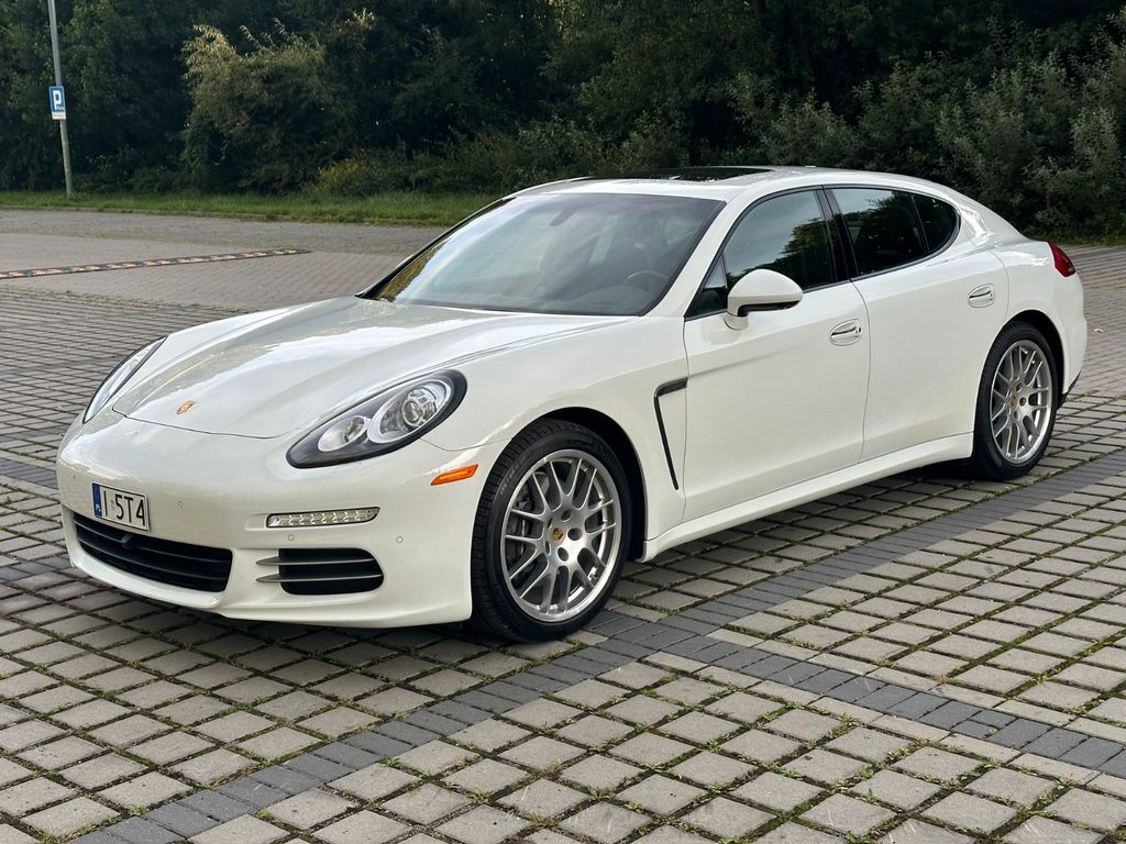 Image of Porsche Panamera