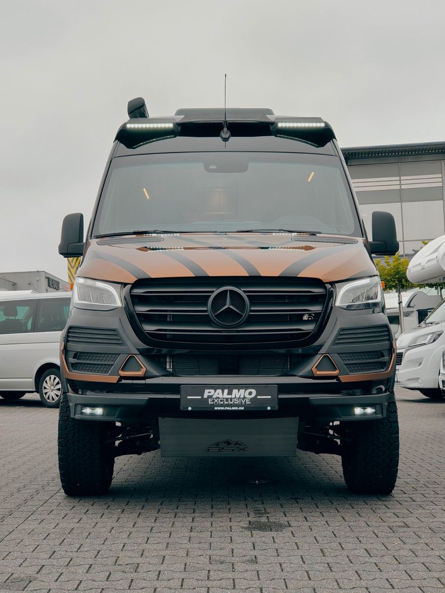 Fahrzeugabbildung HYMER / ERIBA / HYMERCAR GRAND CANYON S 4x4² RSX-8 LTD. - AUS ERSTBESITZ