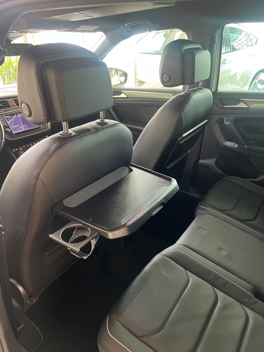 Fahrzeugabbildung Volkswagen Tiguan Highline 4Motion R line *HEAD-UP*MEMORY*