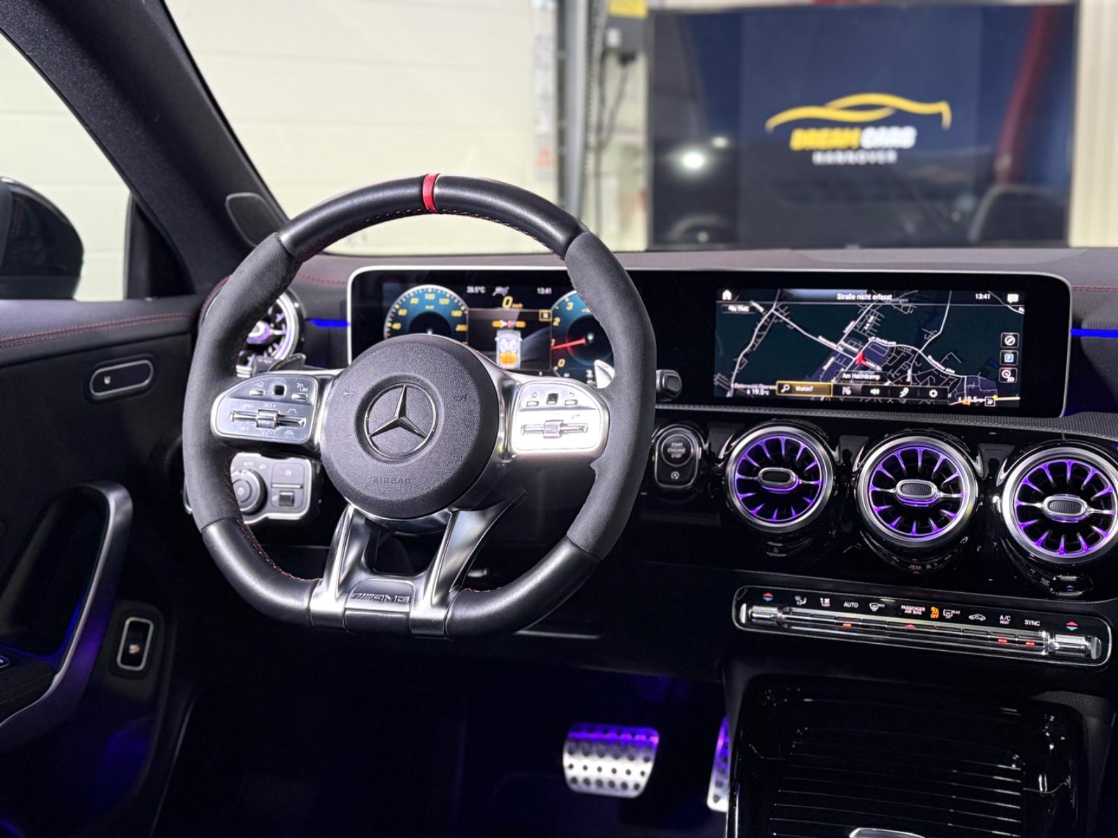 Mercedes-Benz CLA 35 AMG 4Matic Shooting Brake*PANO*BURMESTER