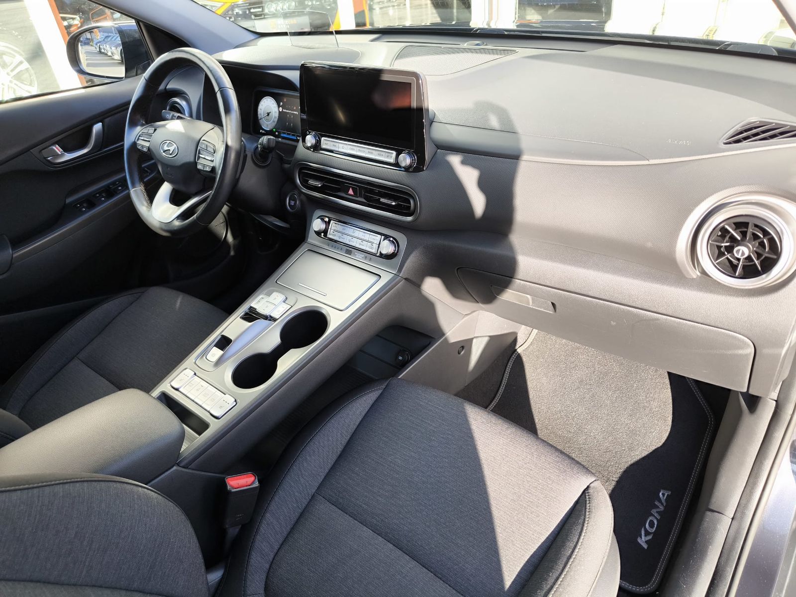 Fahrzeugabbildung Hyundai Kona Trend NAVI+LED+SHZ+HEADUP+KAMERA+ACC+WP+