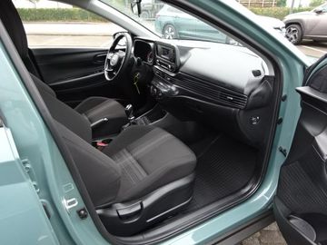 Fotografie 15 des Hyundai Bayon 1.0 T-GDI Select 2WD*SHZ*LEHZ*Metallic