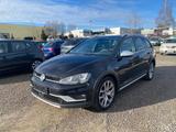 Volkswagen Golf VII Alltrack Variant Basis BMT 4Motion - Volkswagen Golf mit Diesel-Antrieb: Schiebedach