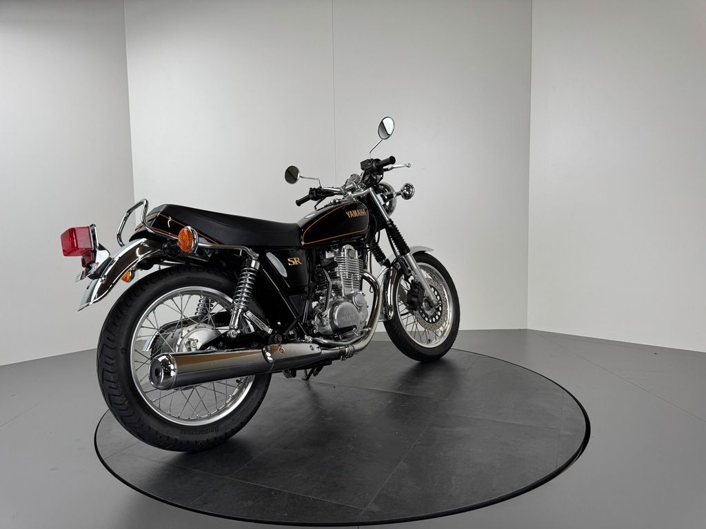 Fahrzeugabbildung Yamaha SR 400 *TOP-ZUSTAND *SERVICE NEU
