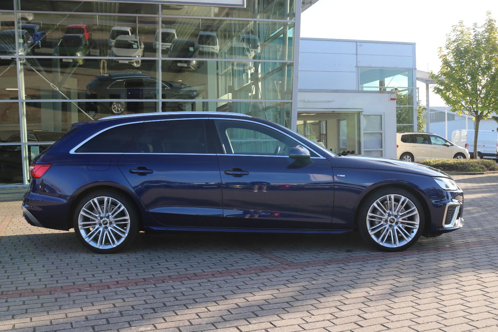 Audi A4 Avant 40 TDI quattro S tronic 3x S-Line  19"