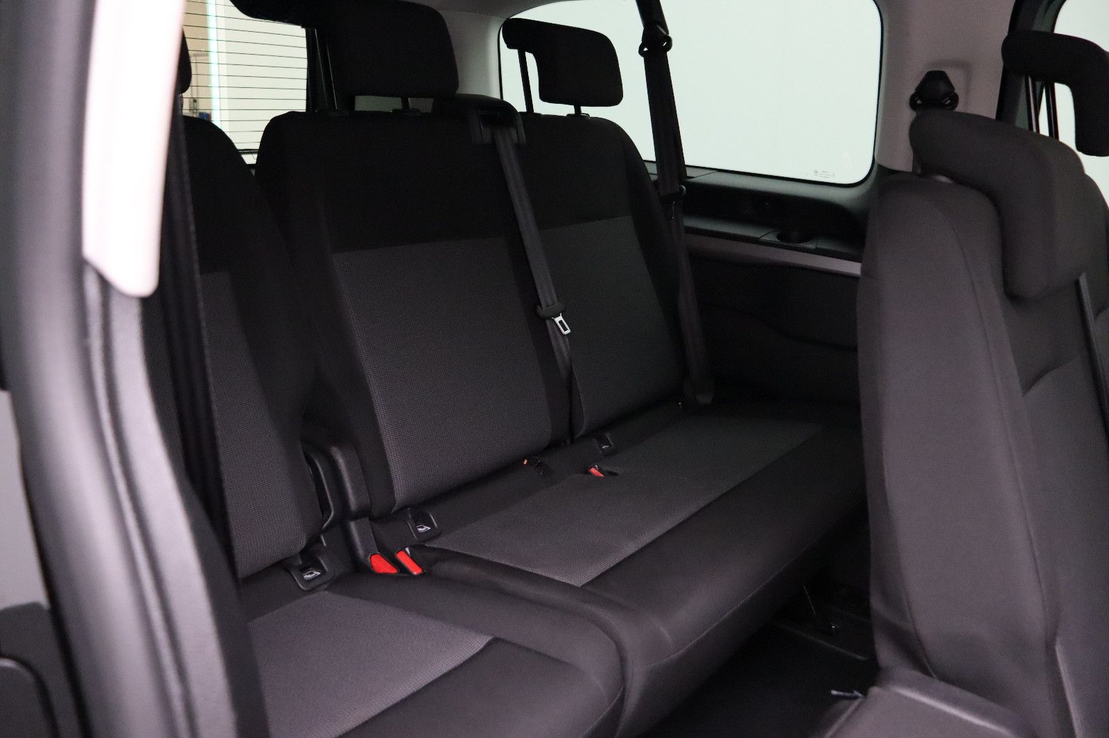 Fahrzeugabbildung Opel Zafira Life 2.0 AT Edition XL L3 9-Sitzer