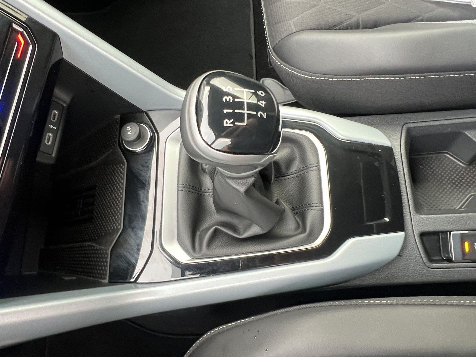 Volkswagen T-Roc - Bild 11