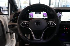 VW Golf 2.0 TDI R-Line | Pano | Matrix | Navi | ACC VW Golf 2.0 TDI R-Line | Pano | Matrix | Navi | ACC