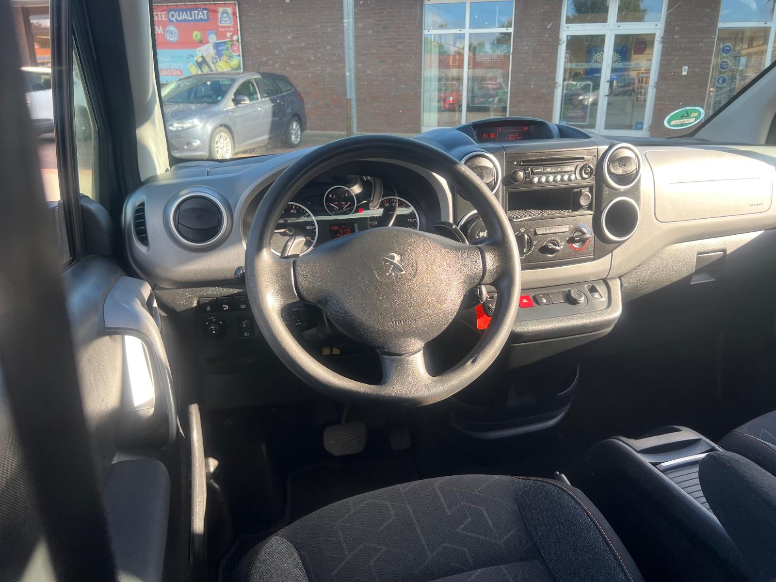 Peugeot Partner Tepee Active Automatik SHZ Klima Tempoma