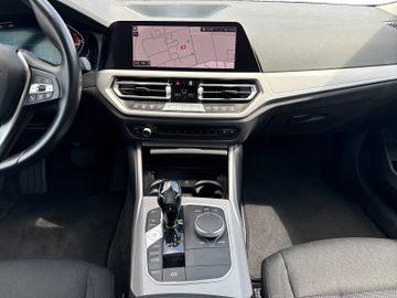 BMW 318 - 12