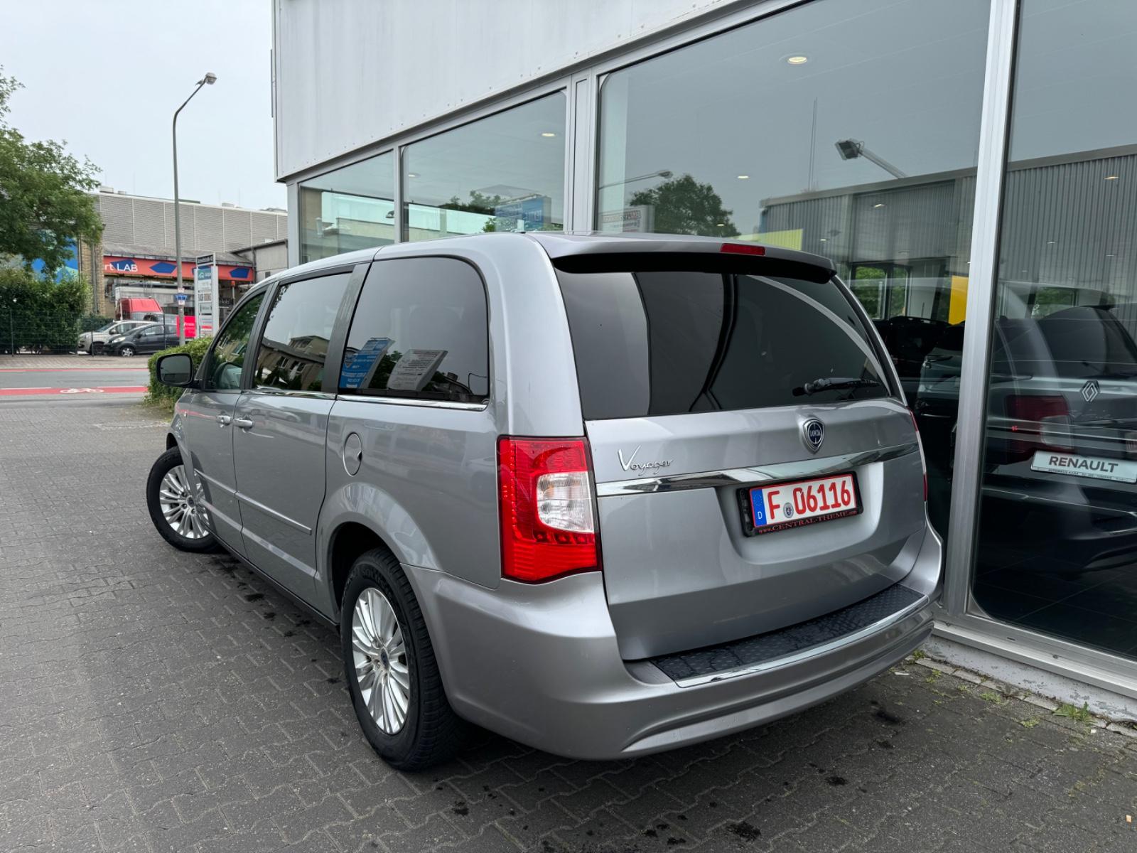 LANCIA VOYAGER SILVER 2.8 177 CH BVA 7 PLACES / CUIR / CLIM AUTO - 171300 km