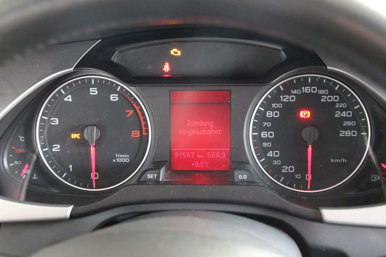 Fahrzeugabbildung Audi A4 1.8 TFSI Lim. Ambition