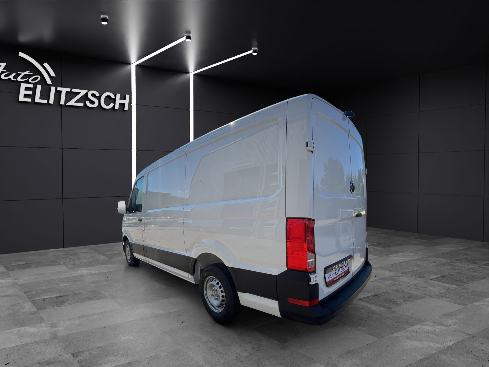 Fahrzeugabbildung Volkswagen Crafter Kasten 35 MR Klima RFK DAB