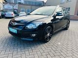 Hyundai i30 CW 1.4 FIFA WM Edition SHZ PDC Klima Garanti - Hyundai i30: Fifa
