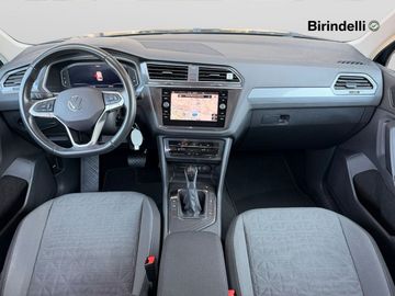 Volkswagen Tiguan - 10