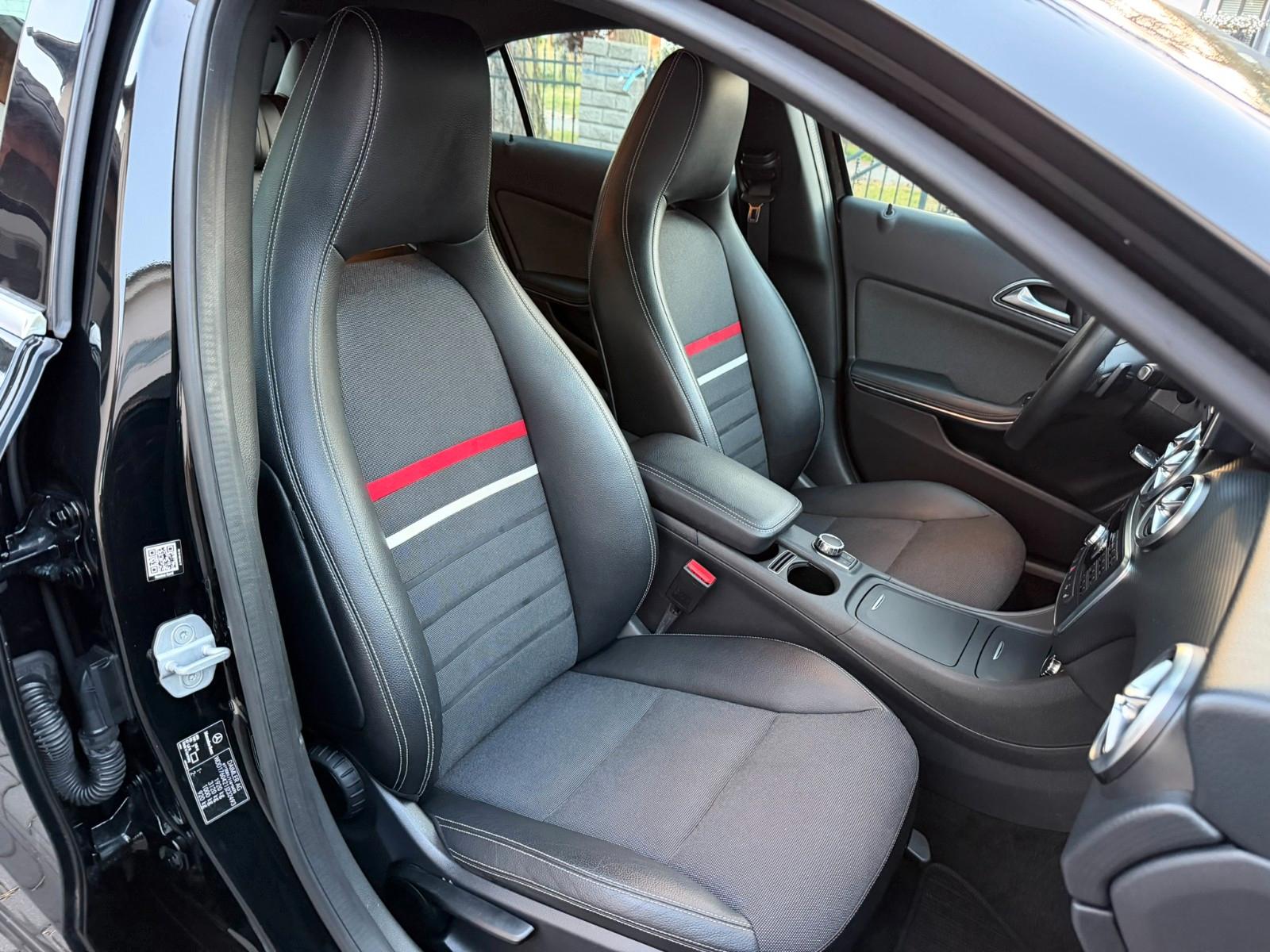 Mercedes-Benz A 180 Style Automatik Xenon Leder BlueEfficiency