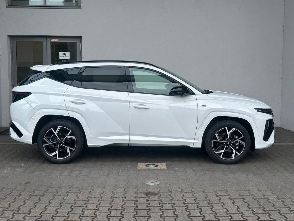 Fahrzeugabbildung Hyundai Tucson N Line X 180PS 4WD Navi/Panorama/SHZ!
