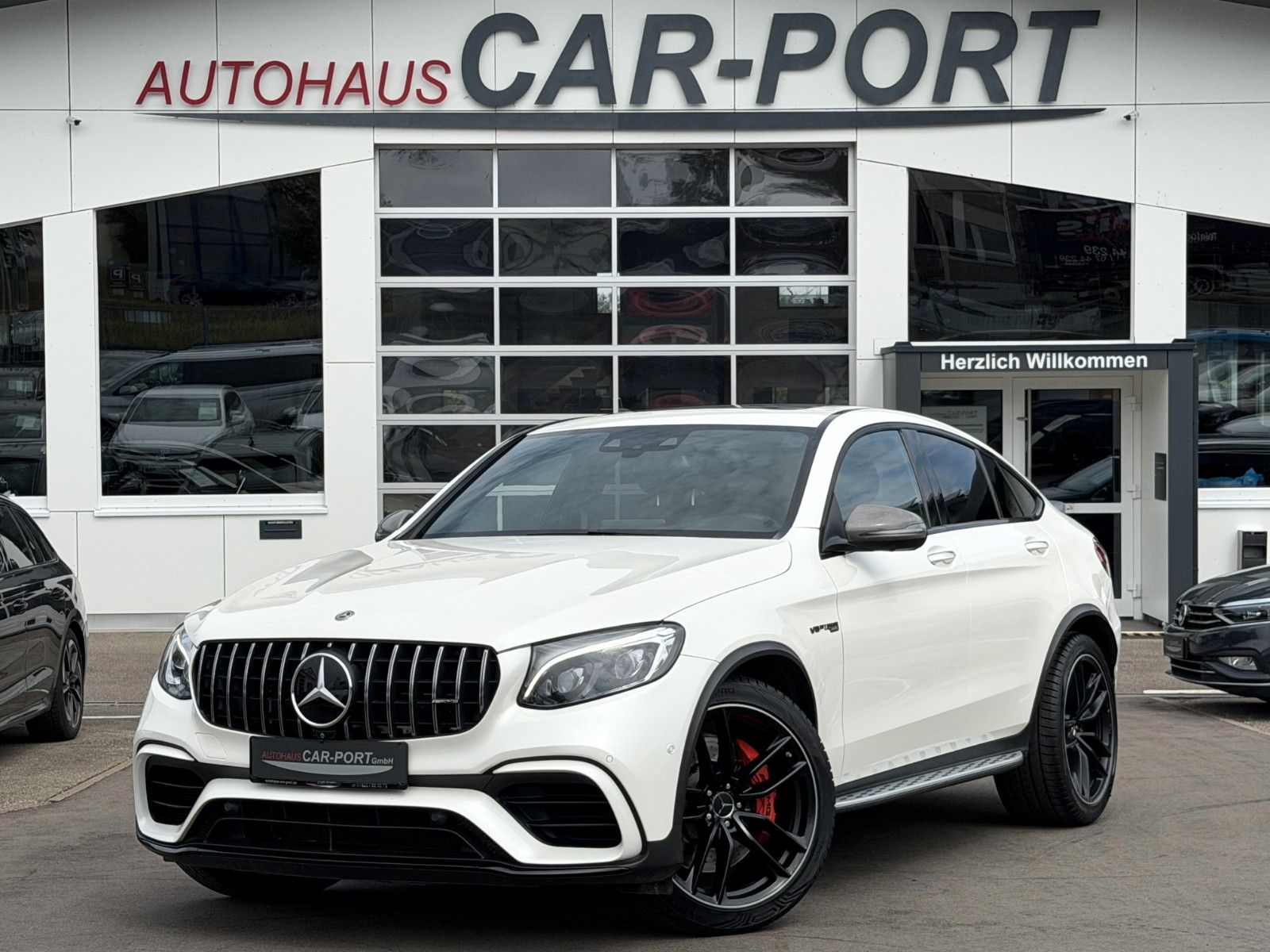 MERCEDES-BENZ GLC 63s AMG Coupe´| MB100| BURMESTER| PERF.AGA|