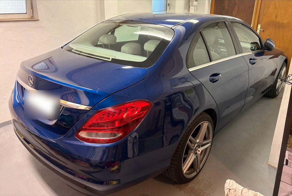 Image of Mercedes-Benz C 200