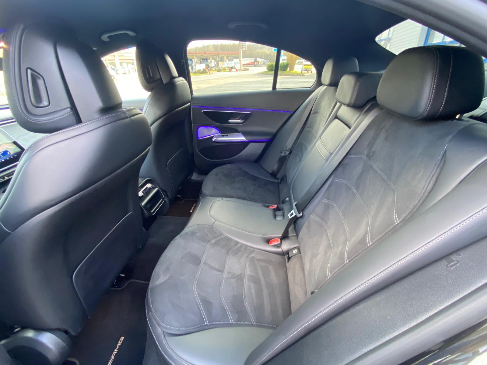 Mercedes-Benz E 220 E Limousine E 220 d AMG Line
