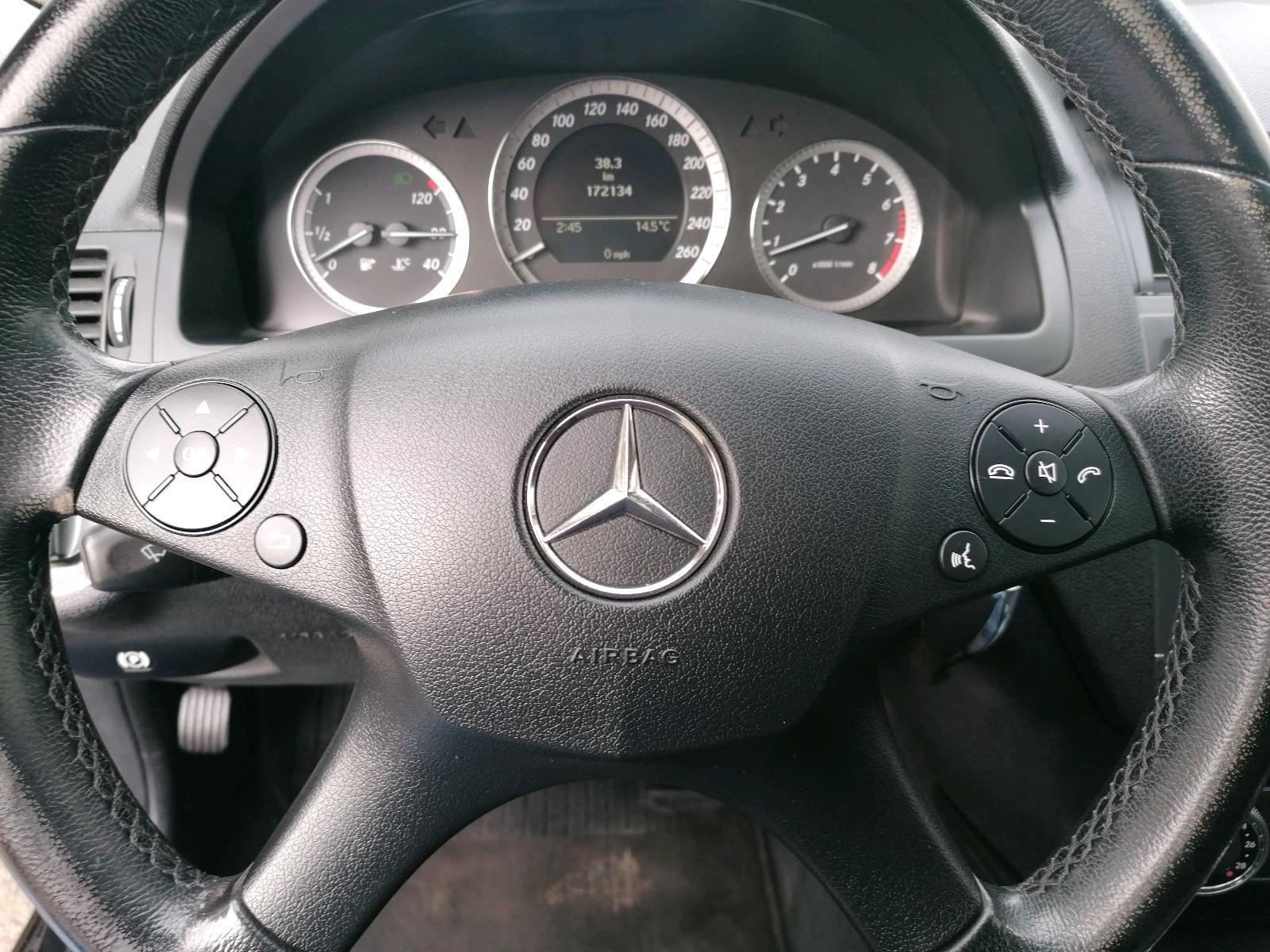 Mercedes-Benz C180 2009 — photo 13