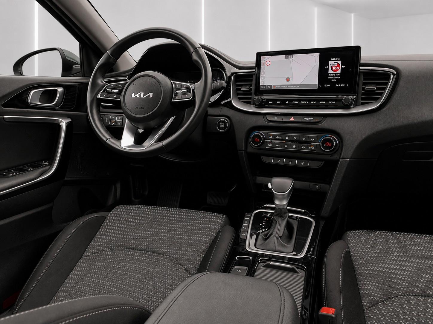 Kia Ceed SW 1.5 T-GDI DCT7 Platinum *LED*JBL*Kamera*