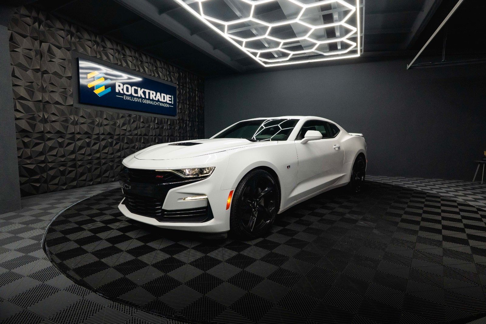 Fahrzeugabbildung Chevrolet Camaro 6.2 SS Coupe RS Performance *CarPlay*LED*