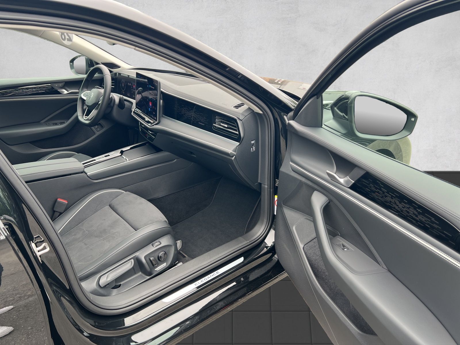 Passat Variant Elegance 1.5 TSI eHybrid DSG AHK*