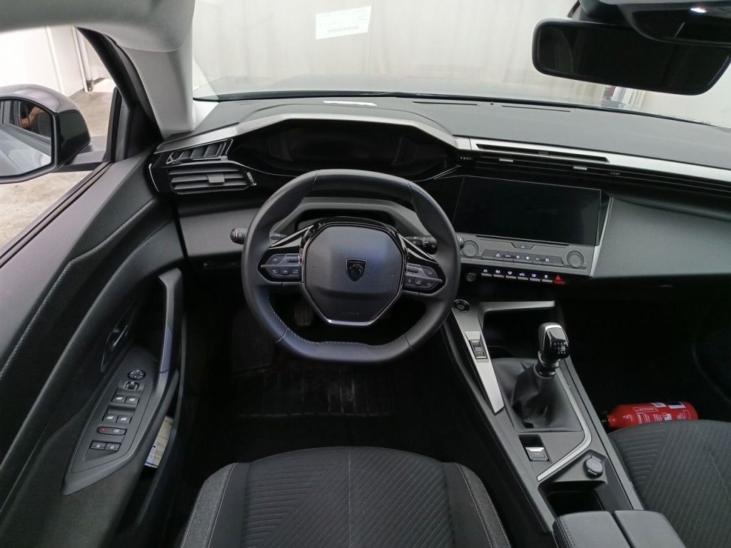Fahrzeugabbildung Peugeot 308 SW Active Pack LED/NAVI/PDC/ALU/TEMPOMAT