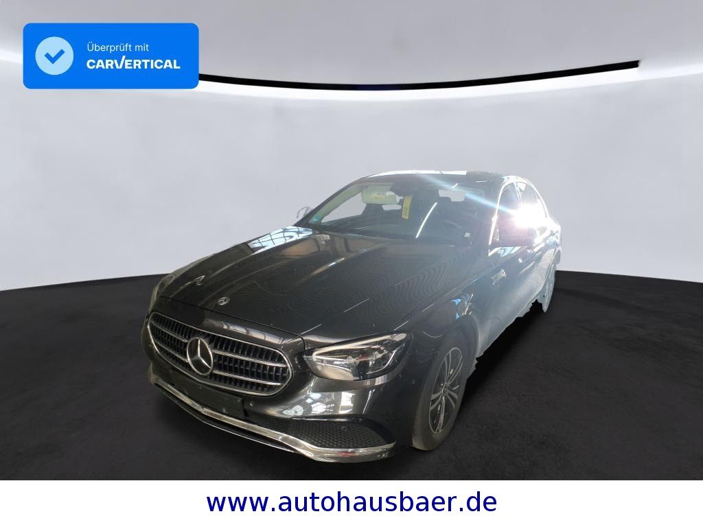 Image of Mercedes-Benz E 220