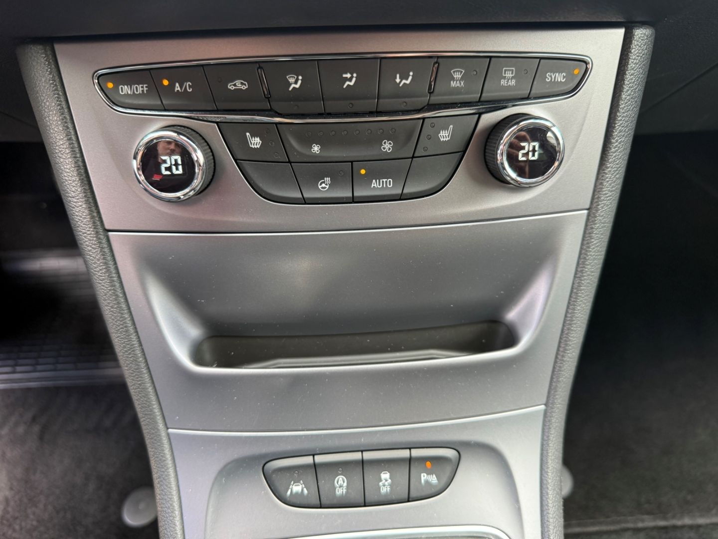Fahrzeugabbildung Opel Astra K Edition Navi CarPlay  VZE GJR Musikstrea