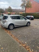 Toyota versus - gebrauchte Toyota Verso aus dem Jahr 2009