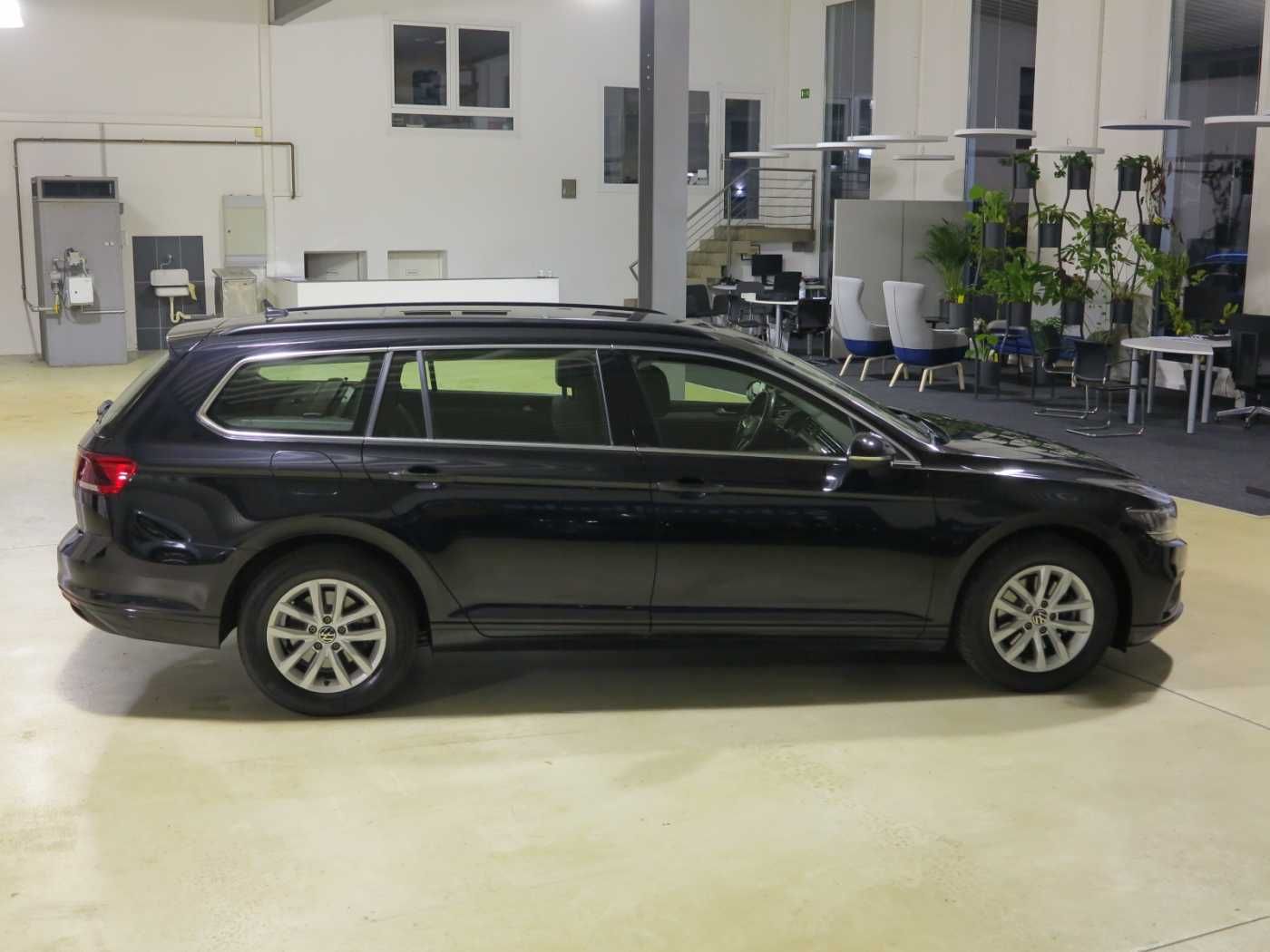 VW Passat Variant