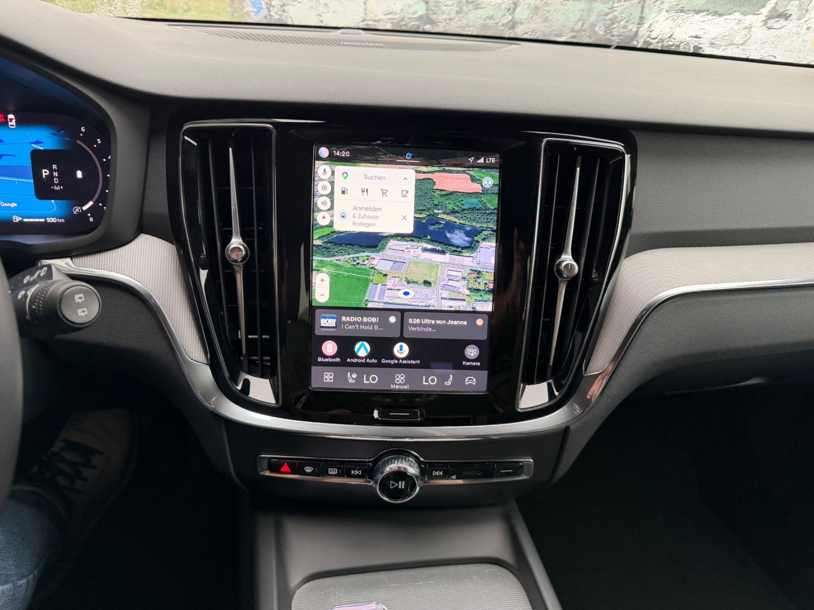 Fahrzeugabbildung Volvo V60 Kombi Plus Dark