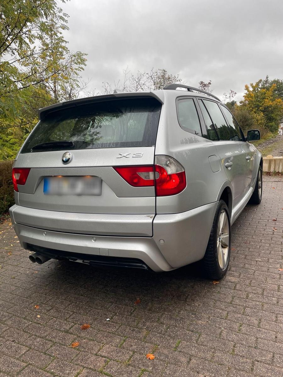 BMW X3 2006 — салон