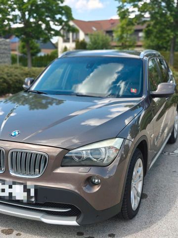 BMW X1 23d xDrive|204ps|Automatik|TOP Auss...