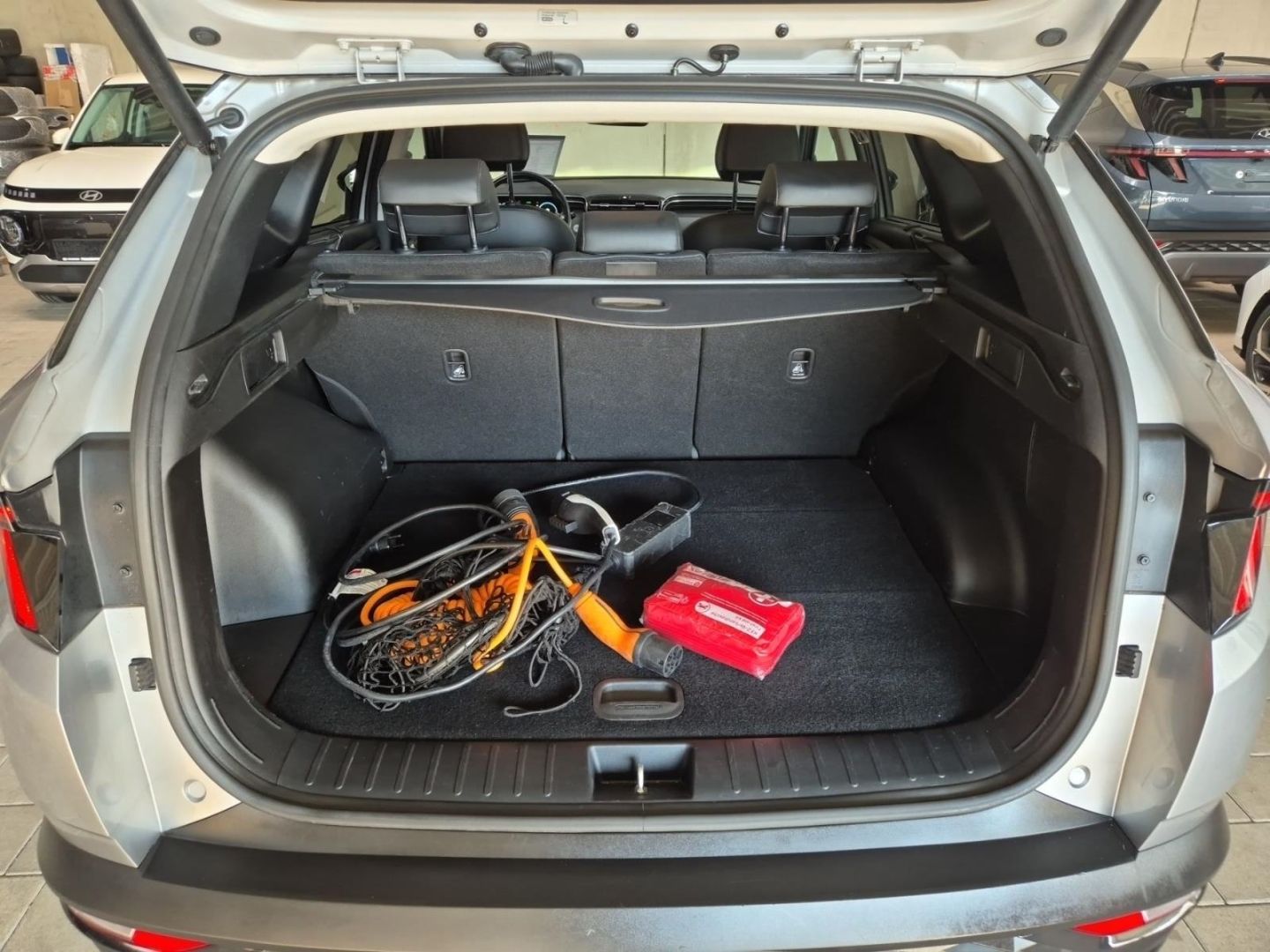 Fahrzeugabbildung Hyundai Tucson Prime Plug-In Hybrid 4WD Navi Leder Digit