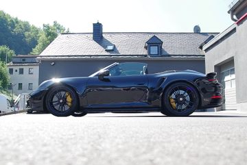 Porsche 992 Turbo S Cabrio*Lift,Unfallfrei,Approved1025