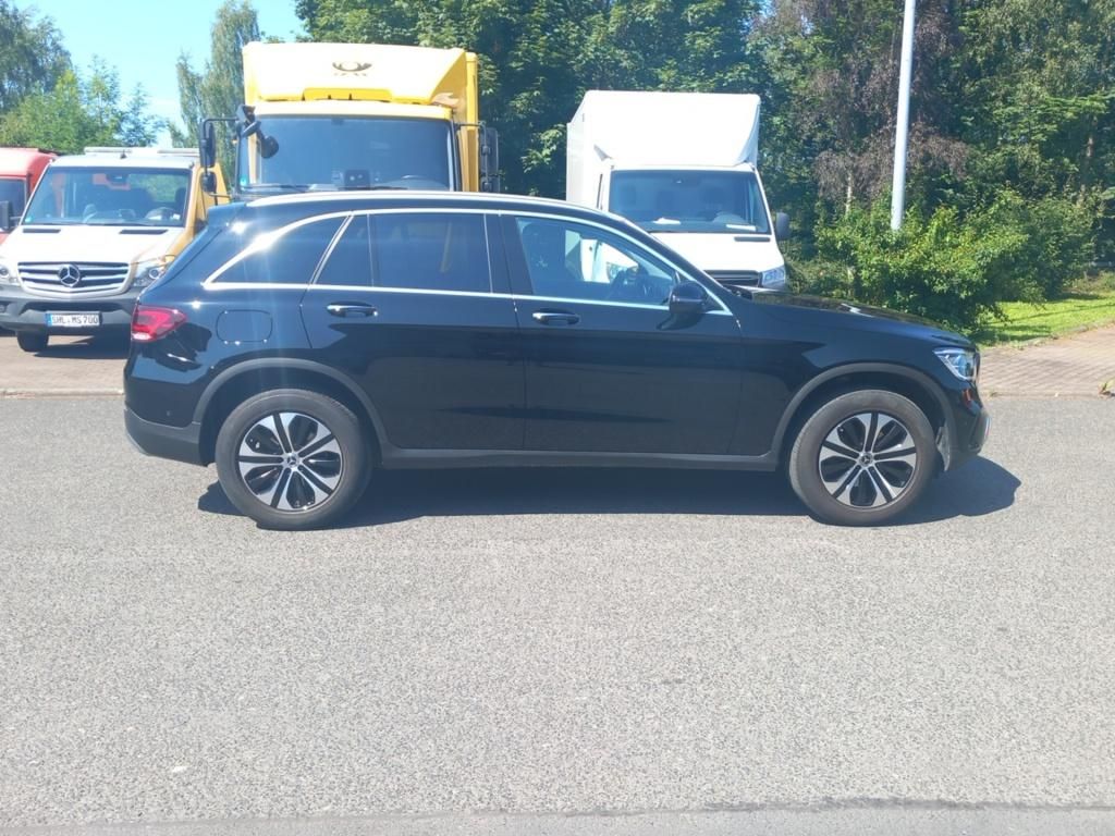 Fahrzeugabbildung Mercedes-Benz GLC 300 4MATIC *Navi*AHK*ParkAss*LED*el.Heck*PDC