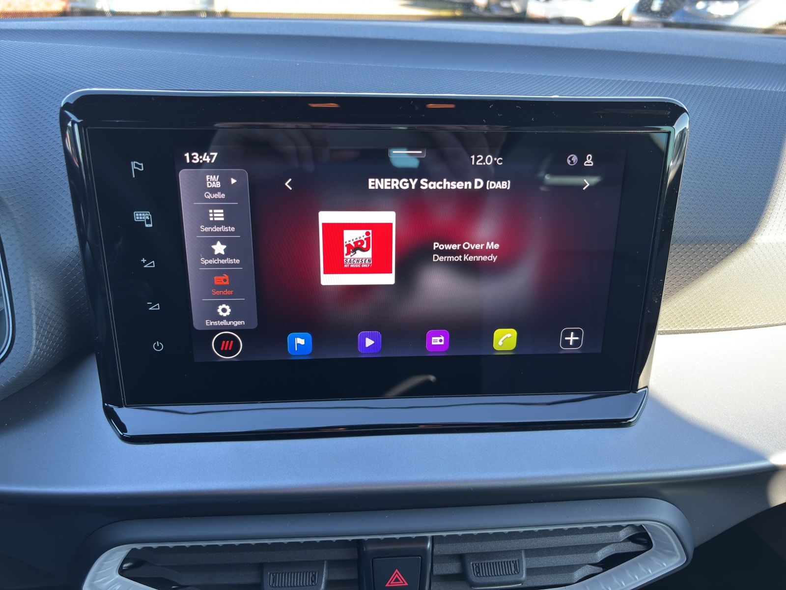 Fahrzeugabbildung SEAT Arona 1.0 TSI FR KESSY RFK 18" BICOLOUR