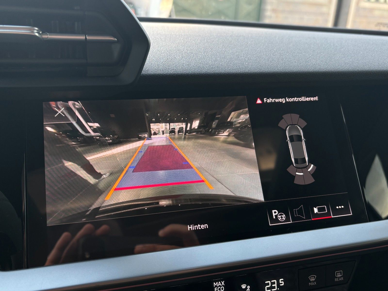 Fahrzeugabbildung Audi RS3 Lim. *Panorama*RS-Sitze*Carplay*SportAuspuff