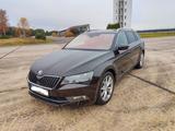 Skoda Superb 2.0 TDI SCR 140kW DSG Style Combi Style - Skoda Superb: 140