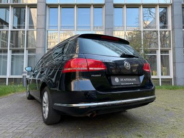 Volkswagen Passat Variant - 4