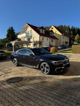 BMW 740 xDrive M Paket/xDrive/Harman/Innovations - BMW 740: 740i Xdrive