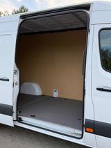 Mercedes-Benz eSprinter - weiße Mercedes-Benz eSprinter