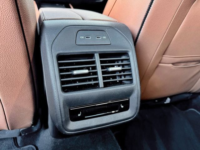 Skoda Superb Combi L&K PANO LuftLeder Travel AHK 360°