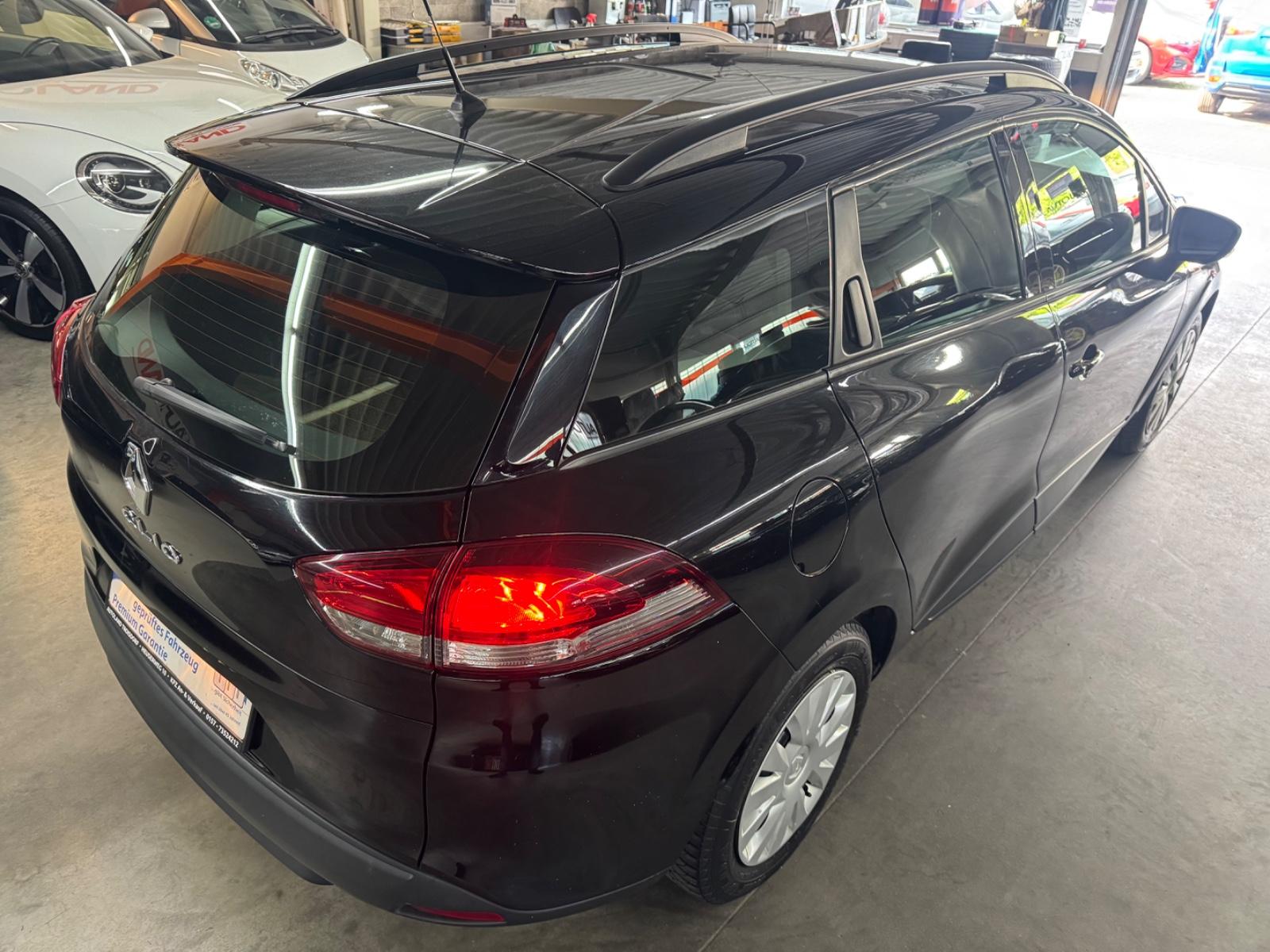 Renault Clio 2015 — photo 24